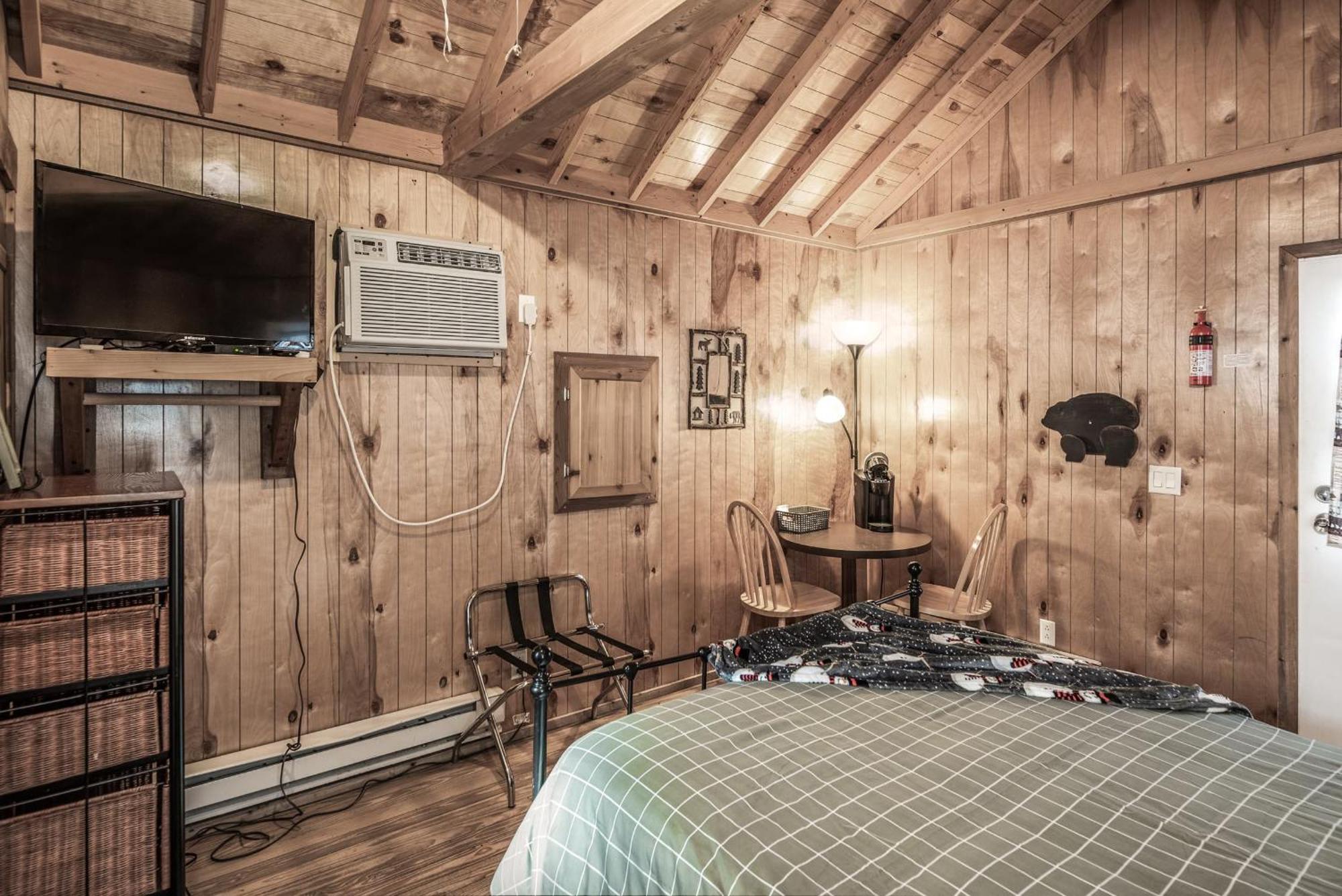 Rainbow Lake Cabin & Rv Resort Руидозо Экстерьер фото