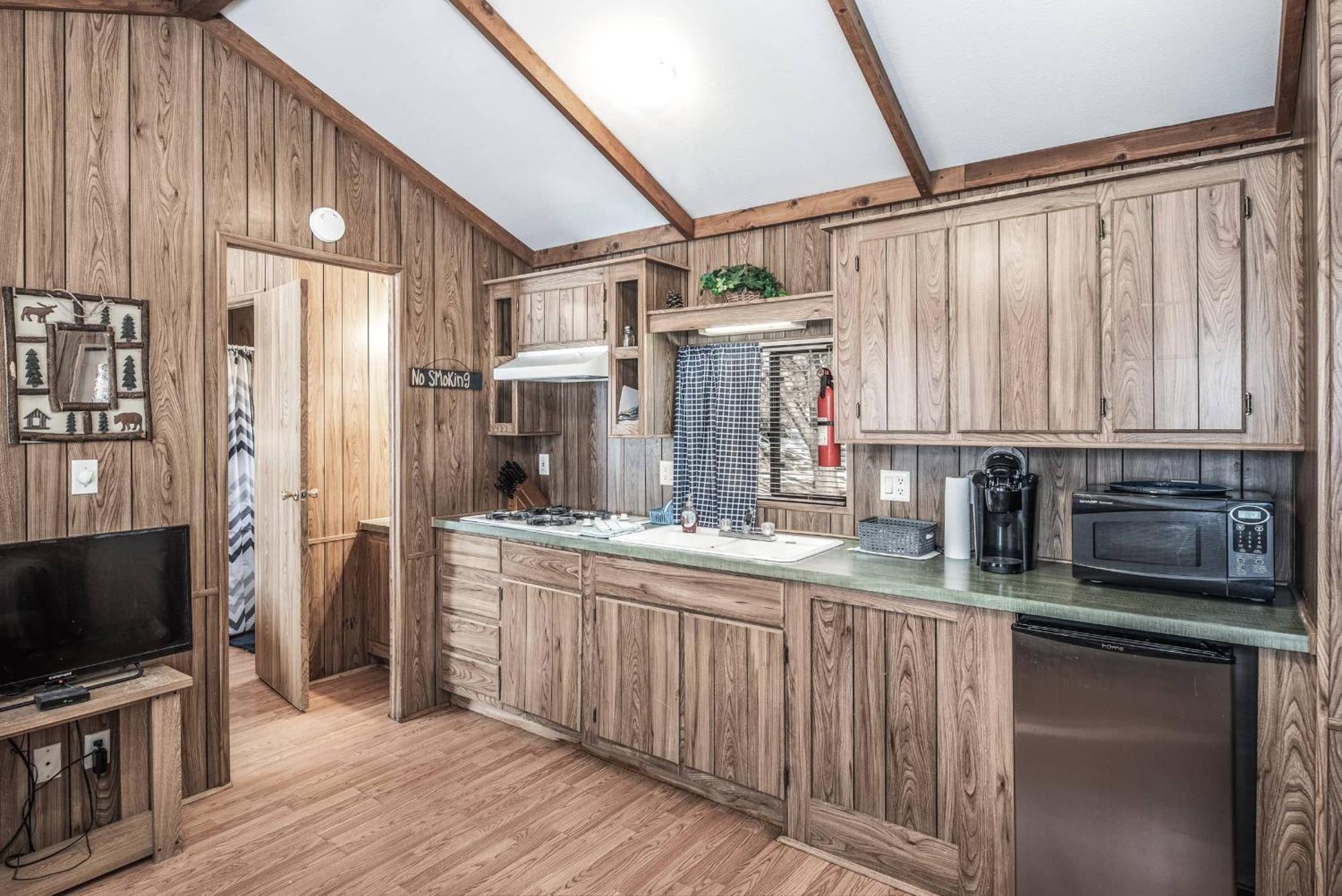 Rainbow Lake Cabin & Rv Resort Руидозо Экстерьер фото